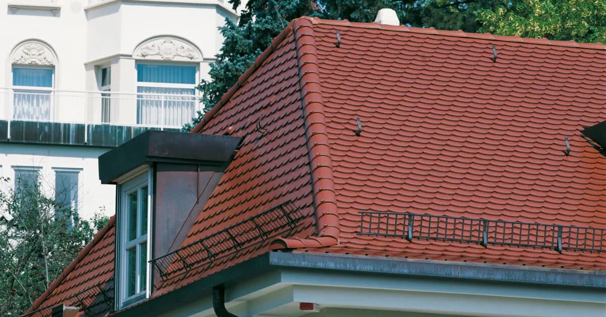 Ile dachówek karpiówek w koronkę potrzebujesz na m2? Sprawdź teraz Ile dachówek karpiówek w koronkę potrzebujesz na m2? Sprawdź teraz