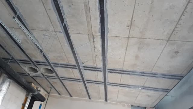 Jak wzmocnić strop betonowy i uniknąć kosztownych napraw Jak wzmocnić strop betonowy i uniknąć kosztownych napraw